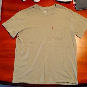 Levis green t-shirt with front pocket